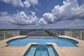 Waterfront Apollo Beach Home Pool and Shared Dock!